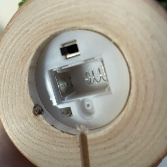 Vintage style wood Wooden Pillar Brown Battery Operated LED Pillar Candle, 6” - Picture 4 of 4